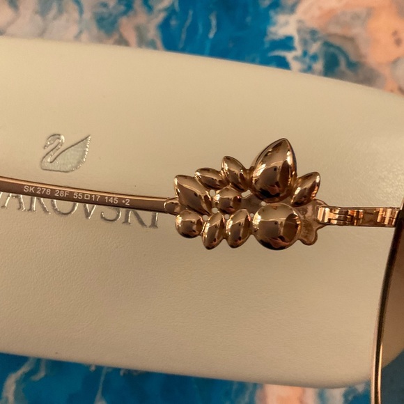 💎 Swarovski beautiful NWT authentic sunglasses w/ case & cards - Picture 8 of 13